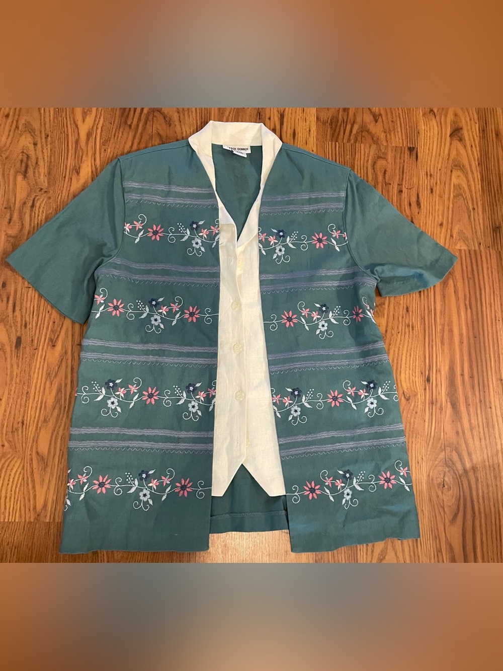 Vintage Alfred DunnerTeal Floral Embroidered Short Sleeve Blazer Built in Shirt